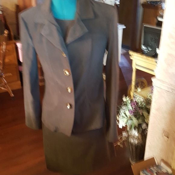 Suit. Jacket and dress. Moss green - Picture 1 of 7